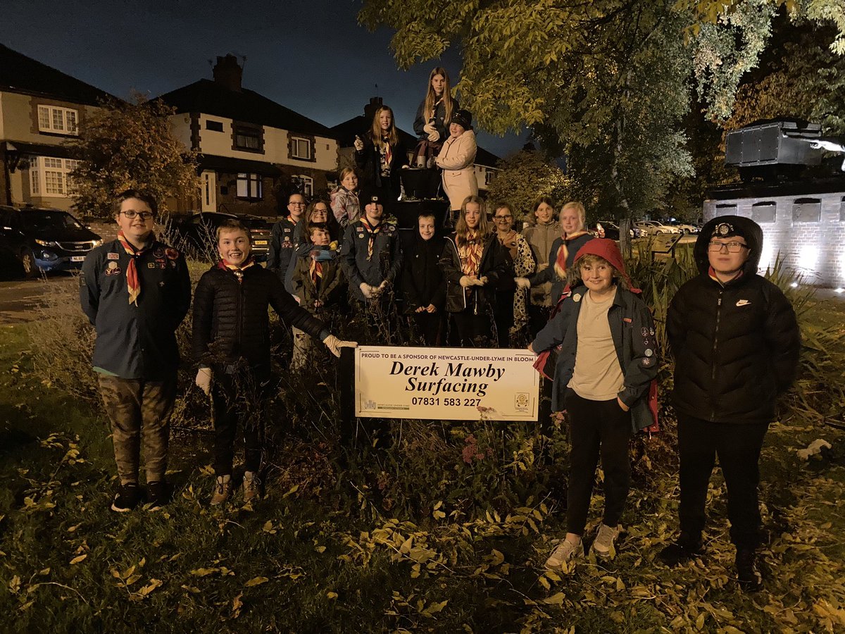 NBC_GreenTeam's tweet photo. We had fun with this lovely lot tonight planting pansies with young volunteers from @SilverdaleScout Well done everyone👏 Big thanks to @GarnersGC for kindly donating the plants #communitypledge https://t.co/nl261NoqZe
