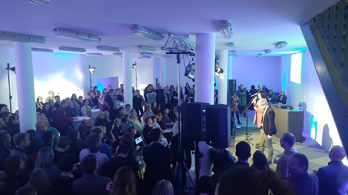 Všechno nejlepší ke 30. narozeninám <a href="/nadaceOSF/">Nadace OSF</a>!🥳
Jste stálicí v životech celé generace lidí usilujících v Česku o změnu k lepšímu. Díky za to.