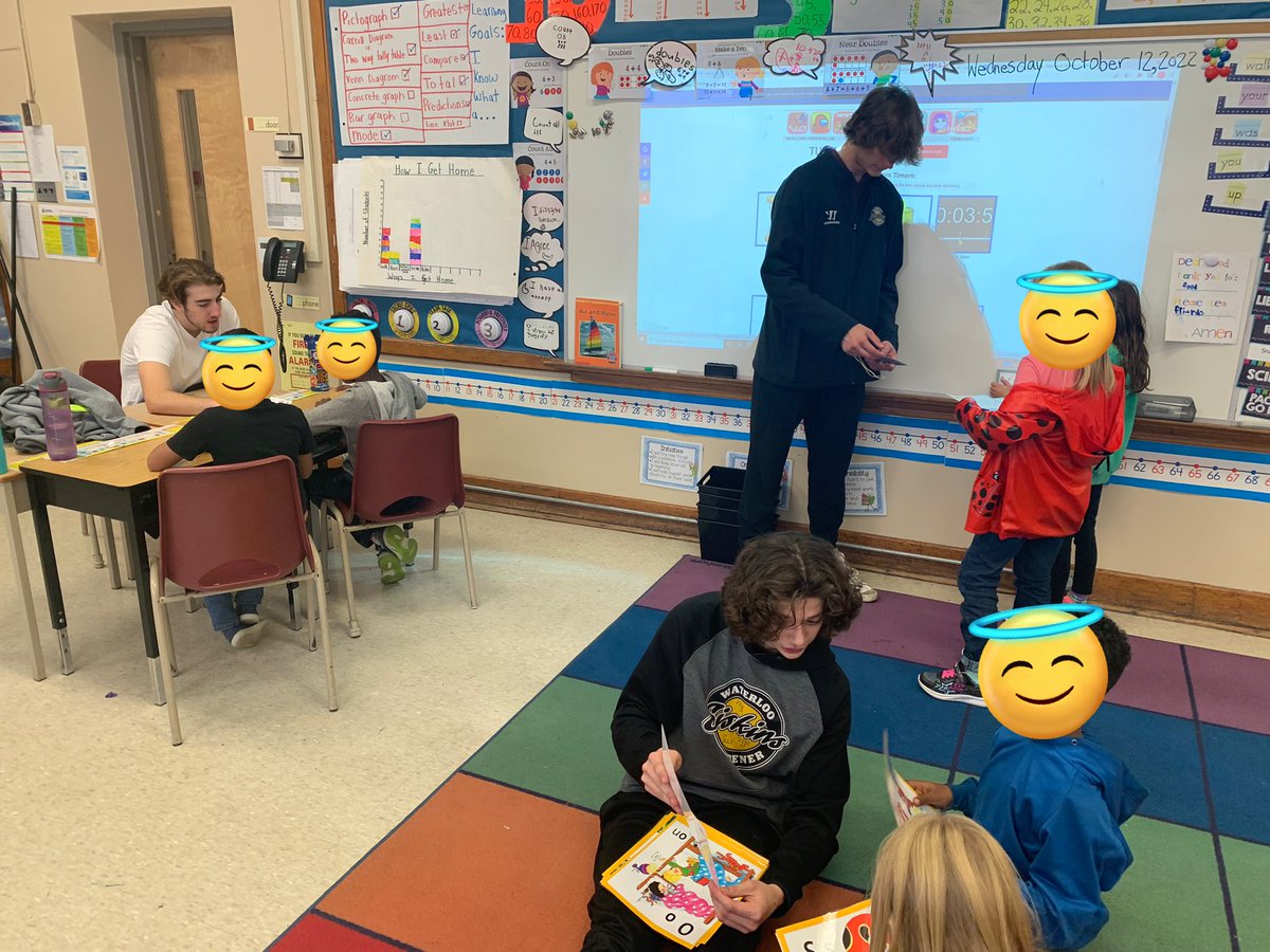 MissKCroft's tweet photo. Thank you so much @DelaurierMr for his awesome hockey player volunteers! We are so excited to work with them each week during our literacy block! @stannestars @KWSiskins 🏒 🥅 https://t.co/W5B6jTTX8r