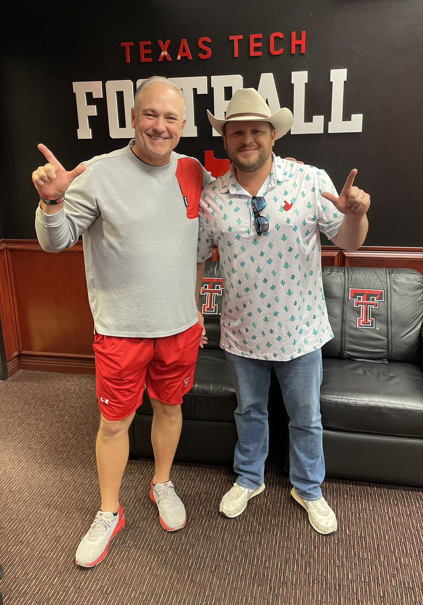 Fired up to have my guy @joshabbottband in the house for practice today! #WreckEm🌵