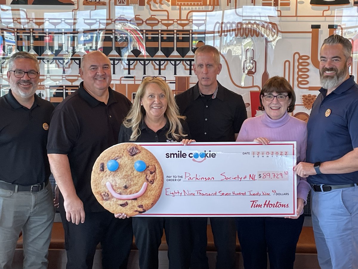 A gigantic THANK YOU to the St. John's @TimHortons locations for their amazing Smile Cookie donation!! PSNL Member Dianne Jackman accepted the suitably large ceremonial cheque this afternoon. #SmileCookie