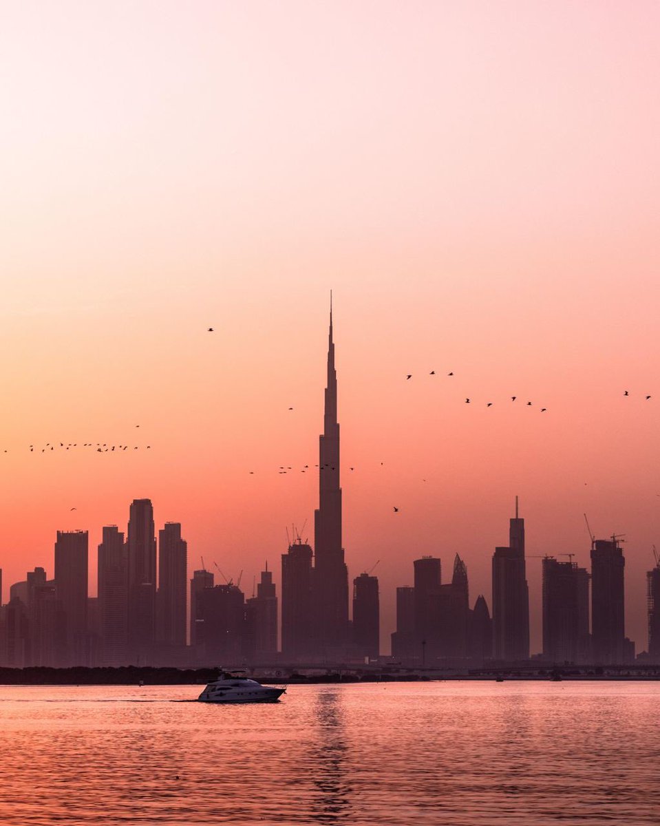 EarnWorld_'s tweet photo. Hello, Streakk Community, 👋

We are thrilled to announce that our Dubai Summer Party is getting closer! 🏖 Only 72 hours left before the big day! 🥳

We will make Dubai city even hotter! ☄️

Stay tuned for amazing news we will drop during and after the party 🤯 https://t.co/4QU74147ER