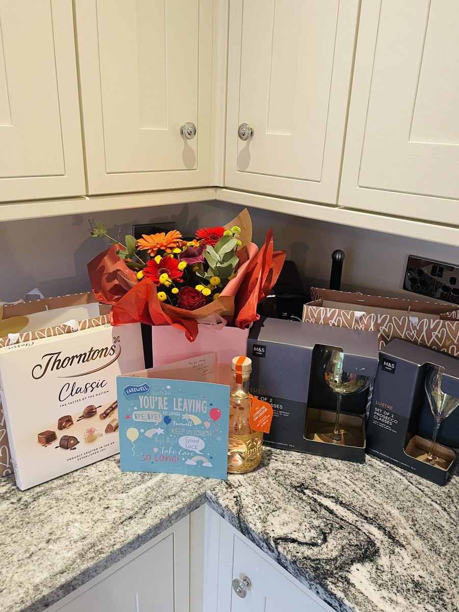 End of an era. Yesterday marked my last day working with <a href="/COCHtherapies/">Countess of Chester Hospital therapy teams 💙</a>. Blessed to have worked alongside some of the most amazing therapists, nurses, support workers and medical teams 💫 Excited for the big move to <a href="/WHHNHS/">WHH 🏥</a> on Monday 🏥💚