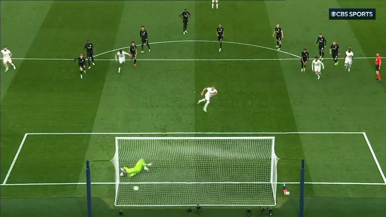Never in doubt! Harry Kane hammers home from the spot.”
