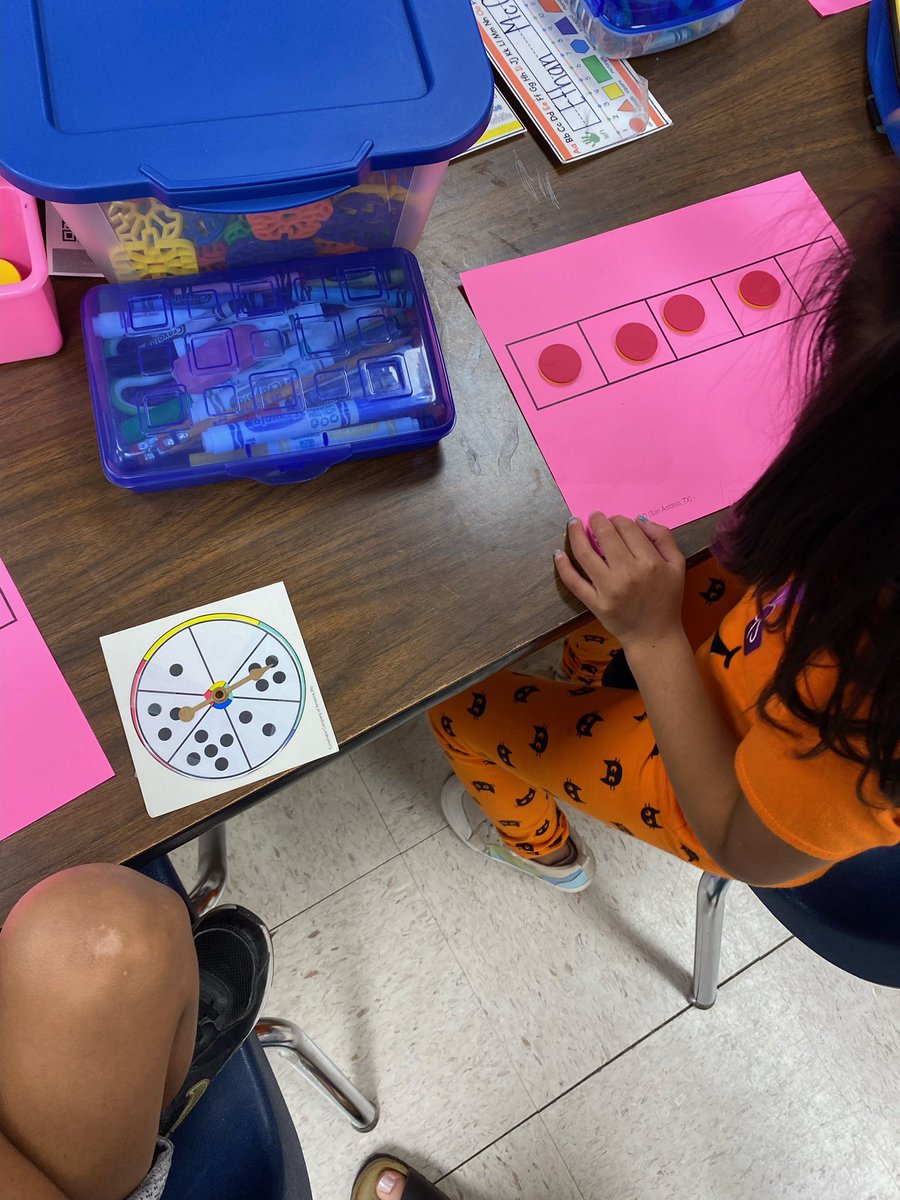 rcastillomath's tweet photo. I know the golden hashtag isn’t on kindergarten curriculum…yet. But here @NISDFernandez our kindies are loving the activities and learning so much. @_MissGarza thanks for sharing. And thank you @NISDElemMath! #NISDmathgold https://t.co/3NFfUcAT0g
