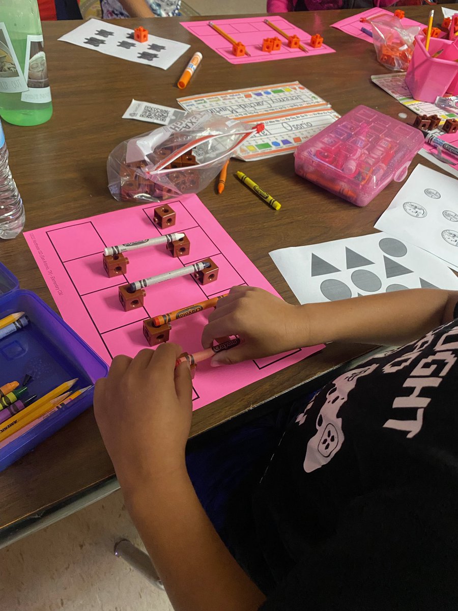 rcastillomath's tweet photo. I know the golden hashtag isn’t on kindergarten curriculum…yet. But here @NISDFernandez our kindies are loving the activities and learning so much. @_MissGarza thanks for sharing. And thank you @NISDElemMath! #NISDmathgold https://t.co/3NFfUcAT0g