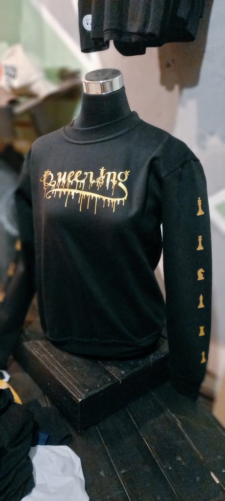 19KQueening's tweet photo. Your hard work will pay off, the right people will show up, your dreams will come true 🕯️🙏👑❤️🌻

Sweater available for R320 🥂(first time customer get a discount) ✌️🌻✨ https://t.co/CQsvj1Qe4P