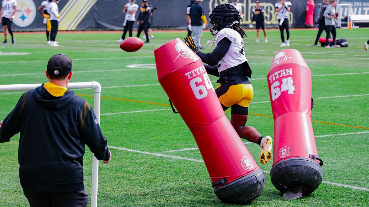 Steelers practice/access, 1045 a.m.