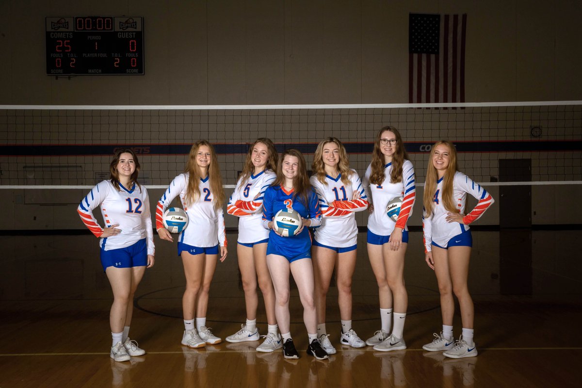 KCS_Comets's tweet photo. 🏐🏐 VOLLEYBALL GAME DAY AND SENIOR NIGHT! 
📌Wednesday, October 12
⏰ C-Team @ 4:30 | JV @ 5:30 | Varsity @ 7:00
🆚 Twin Cities Academy
Dress Up Theme: White Out 
Come on out and support the Comets and our 7 Seniors! https://t.co/Rxzb8FwILw