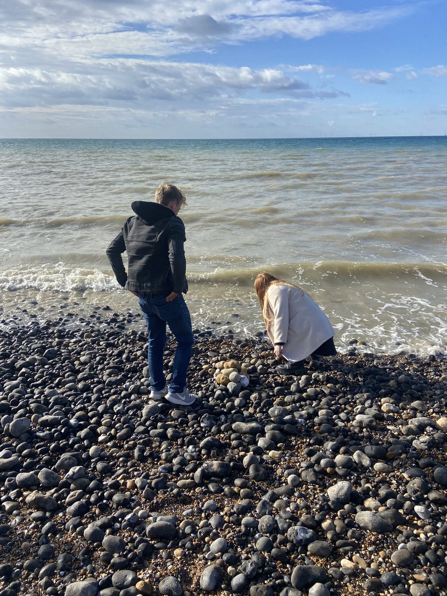 jessbh101's tweet photo. @edubrighton primary trainees learning firsthand the importance of nature connection in education with a Wild Beach session and of course we had a #2minutebeachclean @WildCoastSussex @SussexWildlife https://t.co/xpAdkeaDmJ