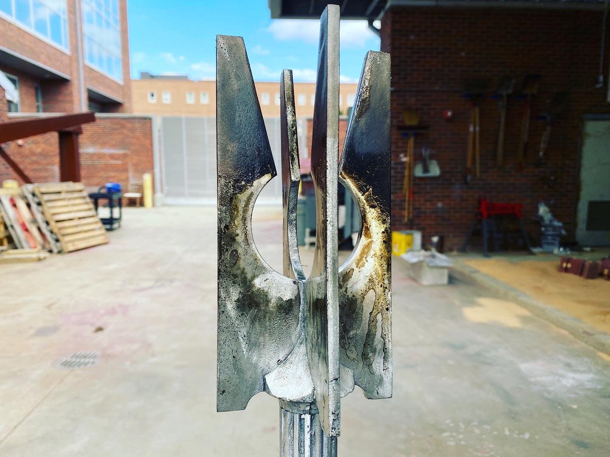 PeterDraws1's tweet image. Check out this cool video I made showing the process of casting an aluminum scepter from a 3D printed one: youtu.be/SPUuvuviEAM