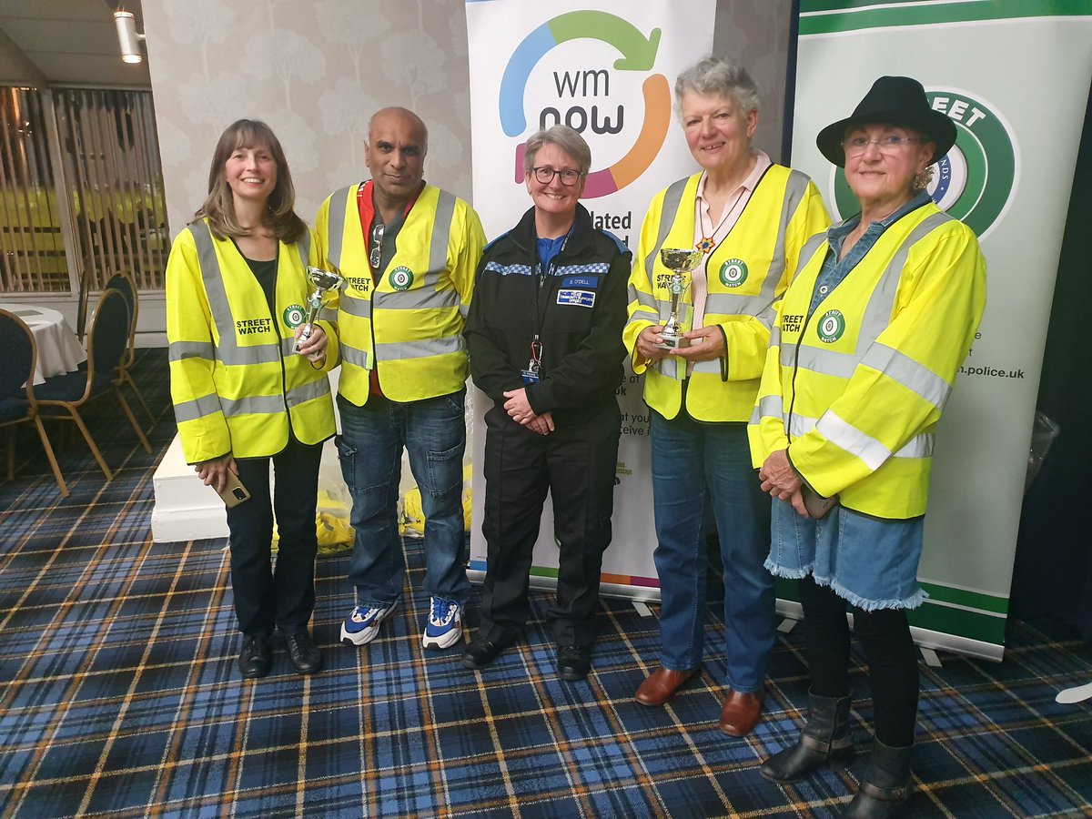 Sutton_WMP's tweet image. Many congratulations to all of our Sutton Vesey Streetwatch  groups for collecting their Streetwatch Star Awards this evening. Thank you for all your hard work and dedication.#beaconstrollers