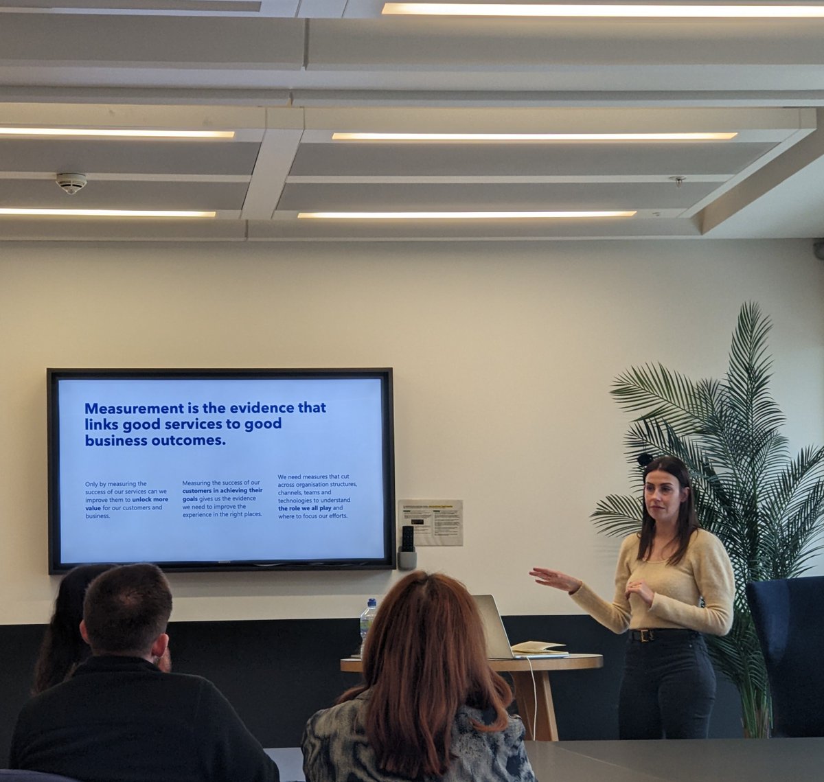 "Measuring the success of our customers in achieving their goals gives us the evidence we need to improve the experience in the right places.

We need measures that cut across organisation structures, channels, teams and technologies."

💯

<a href="/Alistairuff/">Alistair Ruff</a> <a href="/GemHinett/">Gem</a> &amp; Riz
