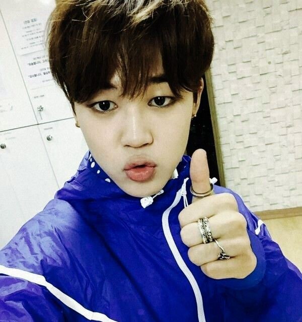 ztsthinker's tweet photo. happy jimin day !! https://t.co/2sC6ZQ7SQj