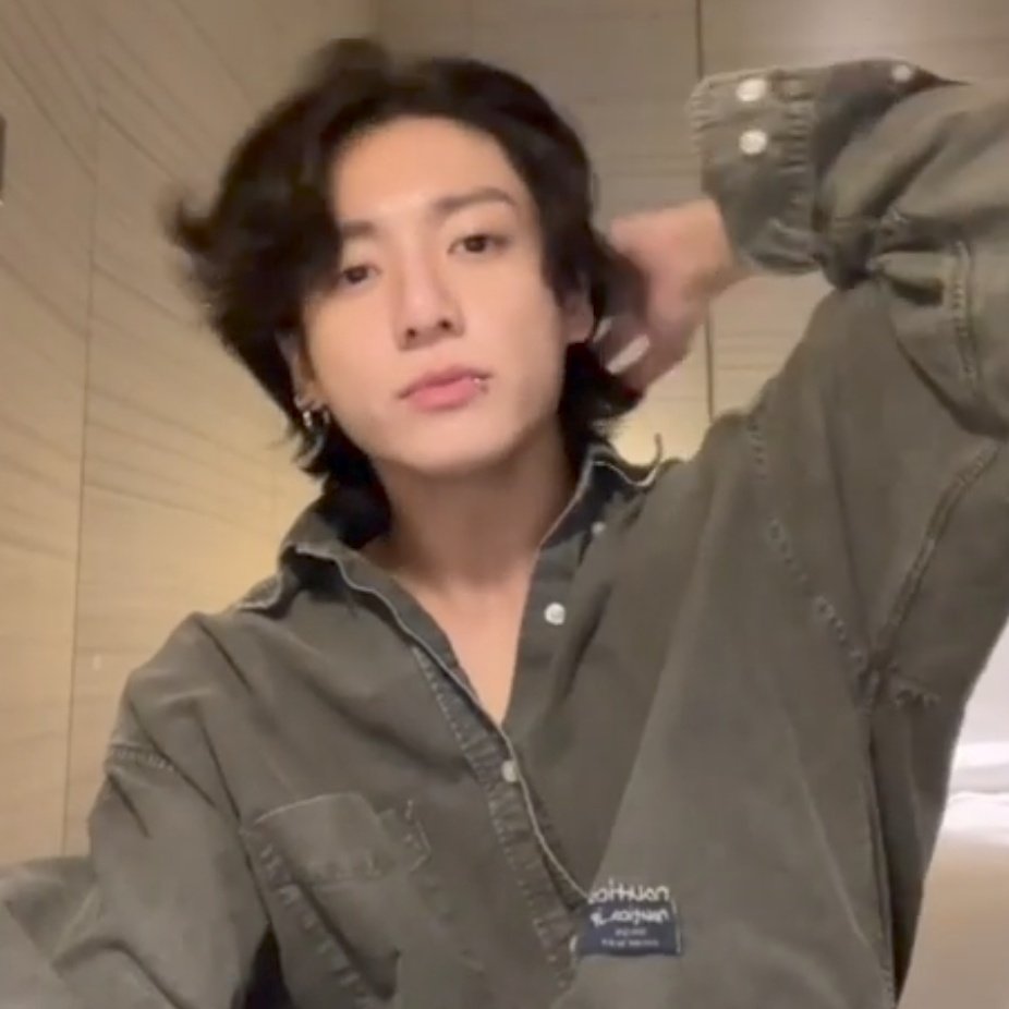 rockstarJKK's tweet photo. OH LORD JUNGKOOK https://t.co/RvPXYXXavu