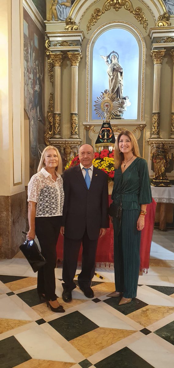 PPBenifaio's tweet photo. Hui els nostres regidors han acompanyat a la guàrdia civil en el dia de la seua patrona, i en els actes de commemoració de la hispanitat en un matí molt especial a l’església i la casa cuartel d’Almussafes.
#vivaespaña🇪🇸 #vivaelreydeespaña #vivalaguardiacivil
#PPBenifaio https://t.co/axpywTN7VN