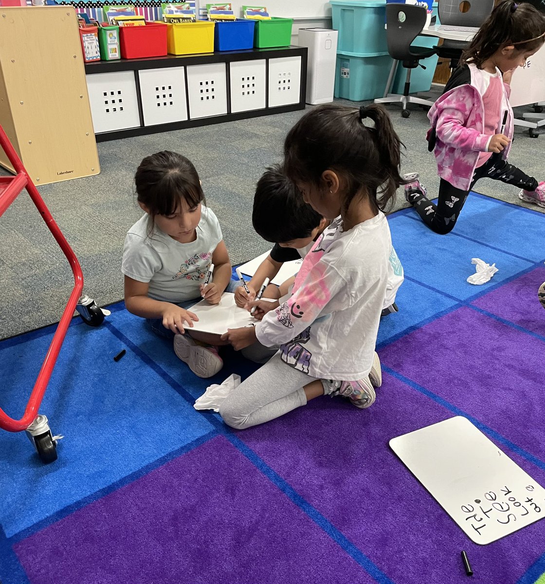 ChristyYowell's tweet photo. In K3, “We will help one another whenever possible.” Love seeing our Great Expectations in action! #Wilsonway https://t.co/hWWy4m2SjO