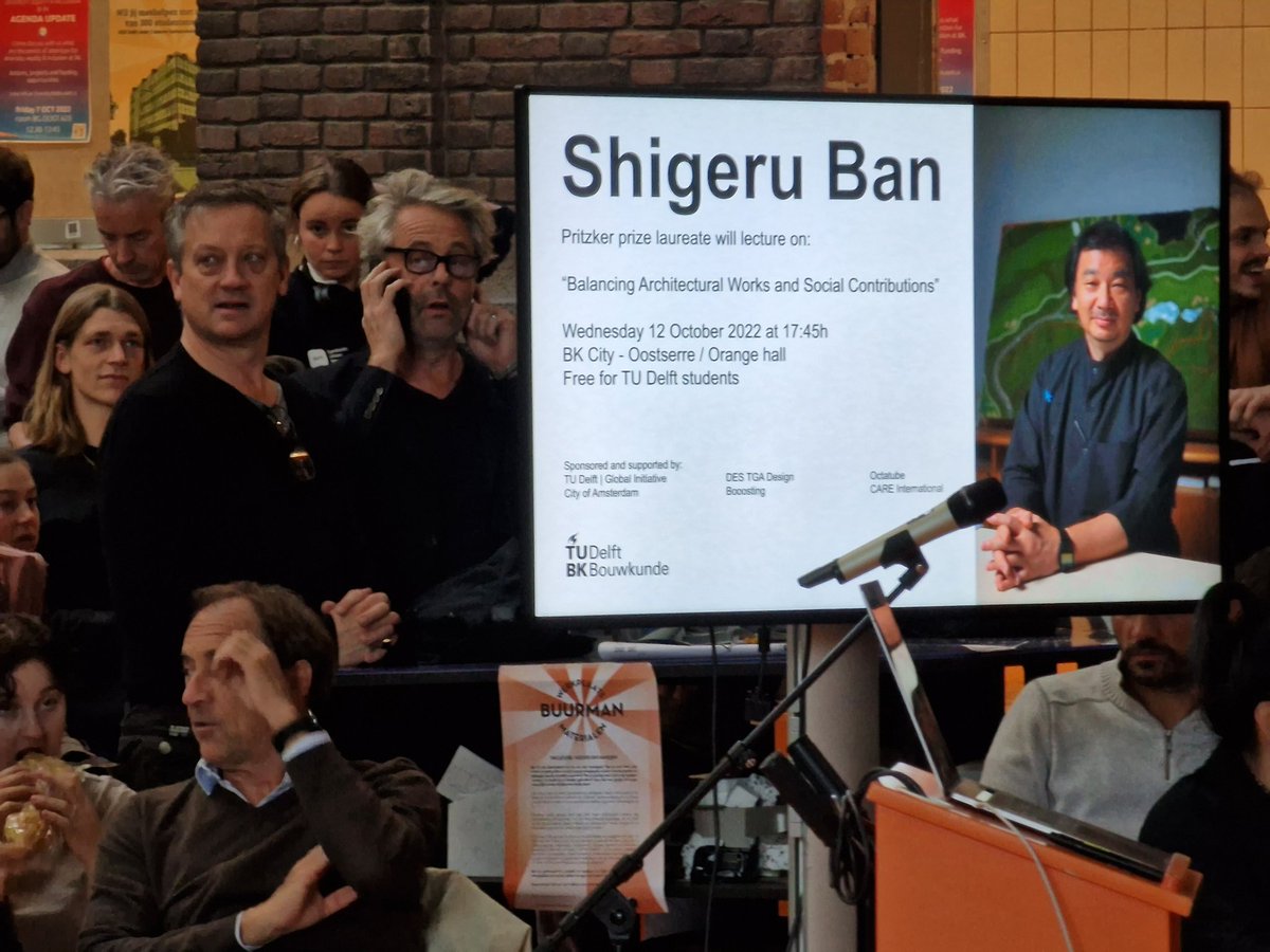 R_Kroonen's tweet photo. Vandaag bij een lecture geweest van #ShigeruBan, een wereldberoemde architect die met behulp betaalbare materialen zoals karton veel mensen helpt bij oa. natuurrampen. Voor @tudelftglobal weer live mogen tweeten bij @BKTUDelft!

Meer over het event: https://t.co/gDagWvaVNP https://t.co/RkkRn3Gte2