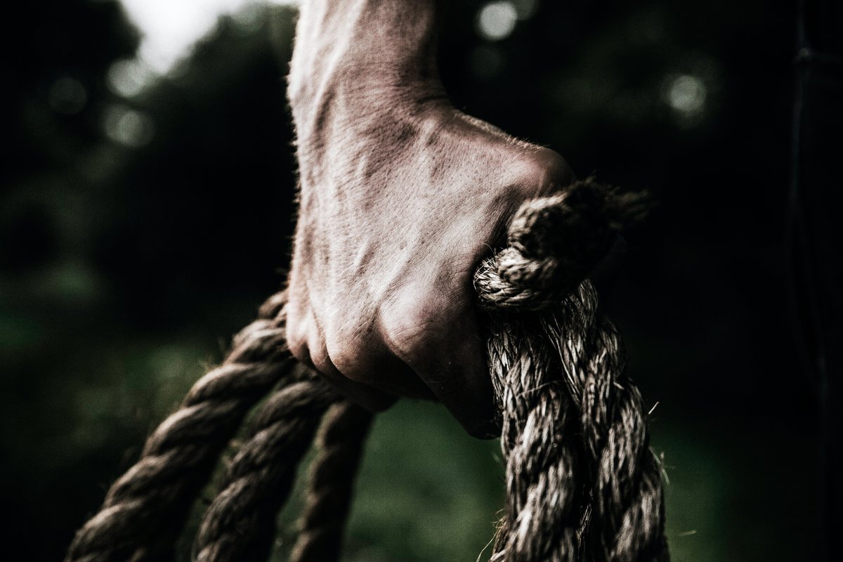 Setup Is Not Stasis: How to Write a Gripping First Chapter

"When a first chapter isn’t working, there is one resoundingly common issue: the author is showcasing context rather than story."

darlingaxe.com/blogs/news/how…

#writingcommunity #amwriting #amediting #writersoftwitter