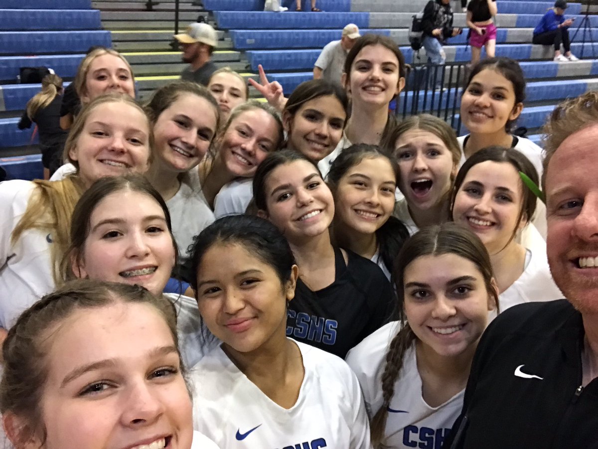 CoachDavies14's tweet photo. Forgot to post the last two selfies from our games. These wonderful warriors are still undefeated and I couldn’t be prouder of them! Shoutout to @abby_lampo and @Hannah_Renfro_ for being kill leaders! https://t.co/QixhSbkF20