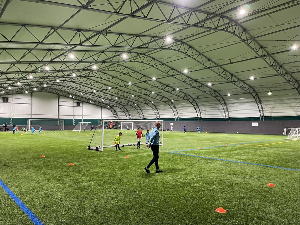 SamWilsoon's tweet photo. Great first night @NFFCAcademy for our Under 8 Goalkeeper open days! 😃👏🏼🧤 https://t.co/HU2Sxk1gzg