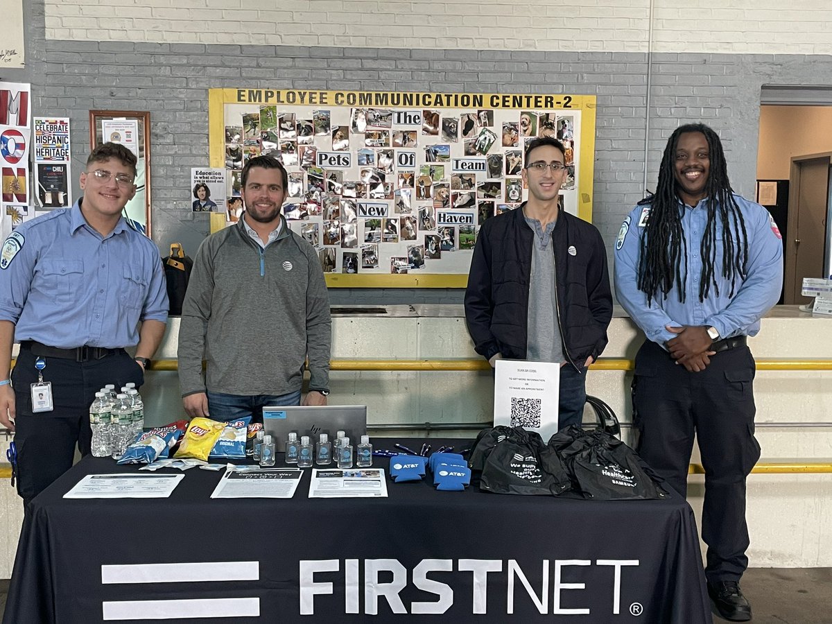 Francis McNulty Jr (@fjmcnultyjr) on Twitter photo NE Signature Hunter Team educating First Responders at AMR in New Haven 🚑 #FirstNet #CASH #NewHaven #OurNE <a href="/emilywiper/">Emily Wiper</a> <a href="/FirstNet/">FirstNet, Built with AT&T</a> <a href="/AMR_Social/">American Medical Response</a> NE Signature Hunter Team educating First Responders at AMR in New Haven 🚑 #FirstNet #CASH #NewHaven #OurNE <a href="/emilywiper/">Emily Wiper</a> <a href="/FirstNet/">FirstNet, Built with AT&T</a> <a href="/AMR_Social/">American Medical Response</a>