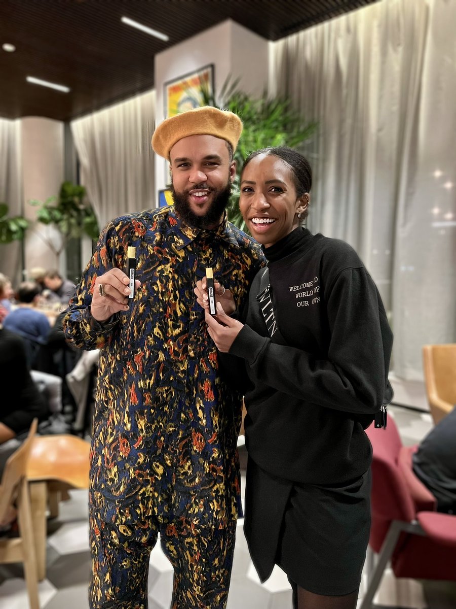 so our Dusk fragrance is officially <a href="/Jidenna/">Jidenna</a> approved 😎

#perfume #indiebeauty #IYKYK