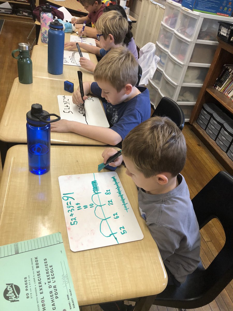 MrsStewart3's tweet photo. Using an open number line for addition and subtraction @HughBeatonHnS @HBeatonBulldogs https://t.co/mTXDSmnwNk