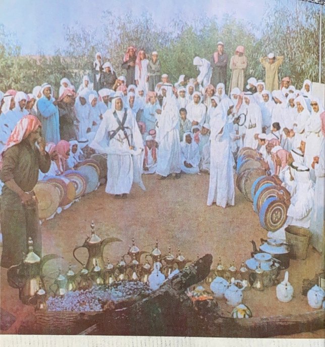 kalidalromaihi's tweet photo. #عنيزة #ذكريات_اهل_عنيزة الشيخ الوجيه العم (ابو احمد) محمد سليمان السويّل حفظه الله. https://t.co/tDDMX1rVDT