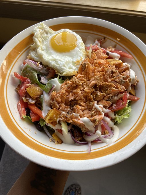 Hi, I just wanted to show you this salad that I&rsquo;m really proud of 🙂 https://t.co/cJh3qoBbPu<a href="/tag/houseofthedragonhbo"class="tags"><span>#houseofthedragonhbo</span></a>