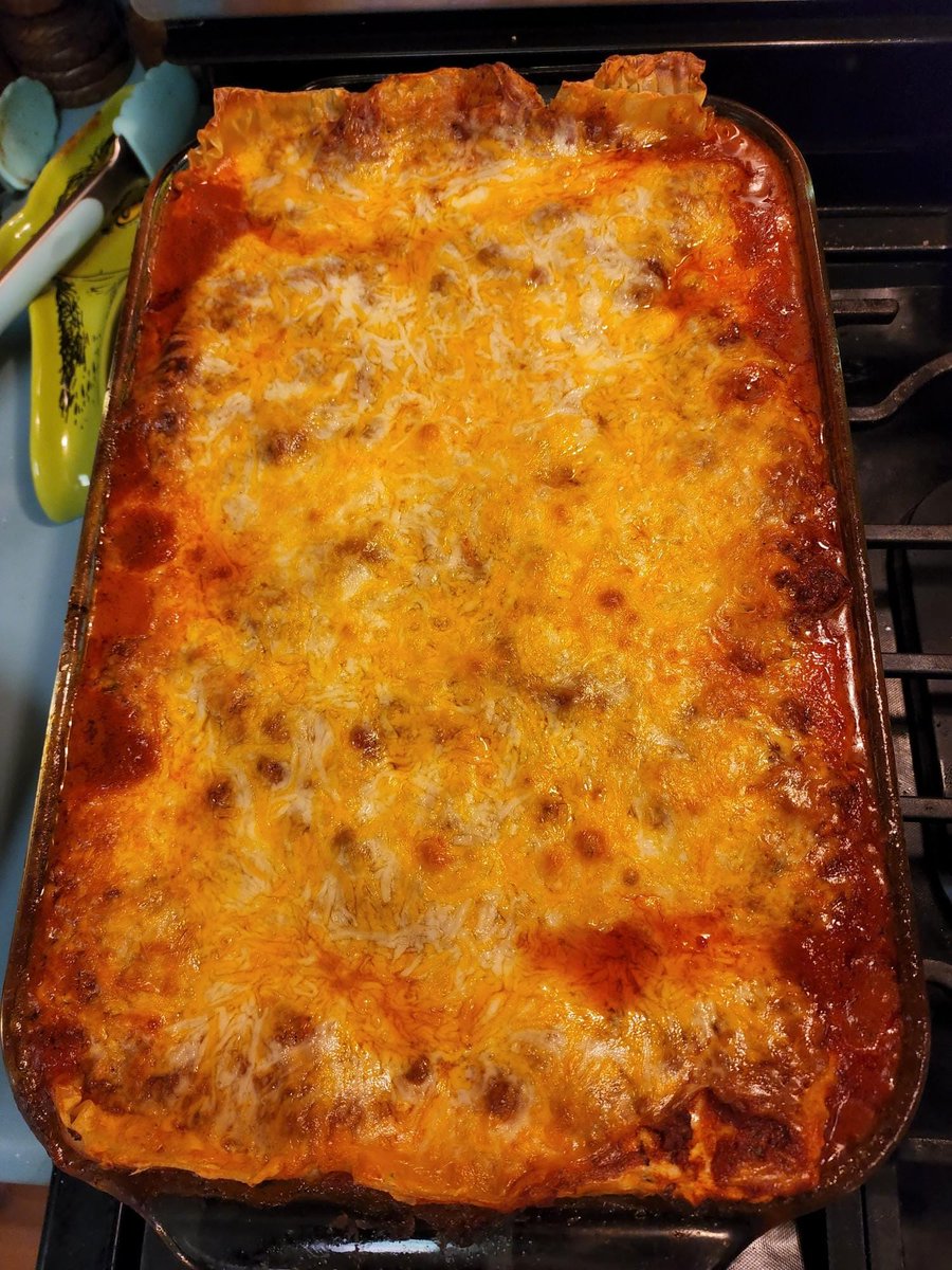 maggie_dollar's tweet photo. Mother's Day 2022
Homemade Lasagne
Mashed Potatoes
French Bread
Chocolate Layer Dessert https://t.co/wCVwlKOVCz
