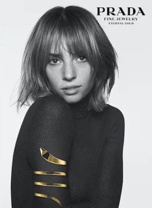 hawkefiles's tweet photo. maya hawke for “PRADA”, 2022. https://t.co/9omHW6rIrx