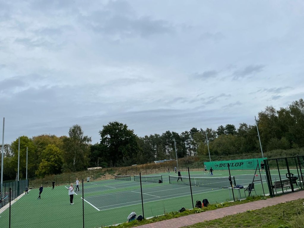 tattershalltc's tweet photo. Working on movement &amp; recovery this evening with coaches Guy &amp; Sean 🎾 It all starts with a good attitude towards it 👌

#movement #recovery #tennis #tattershall #lincolnshire https://t.co/UZsRFf4VyC