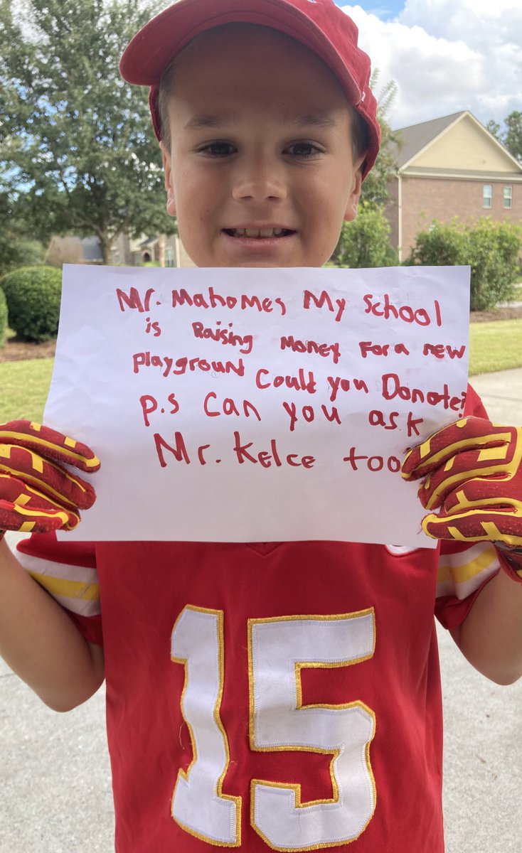EmmaCBurns's tweet photo. @PatrickMahomes @tkelce @MrLewisPE 
My gym teacher made me do it!
 https://t.co/E12UNd3e2c https://t.co/G8R4GS71X9