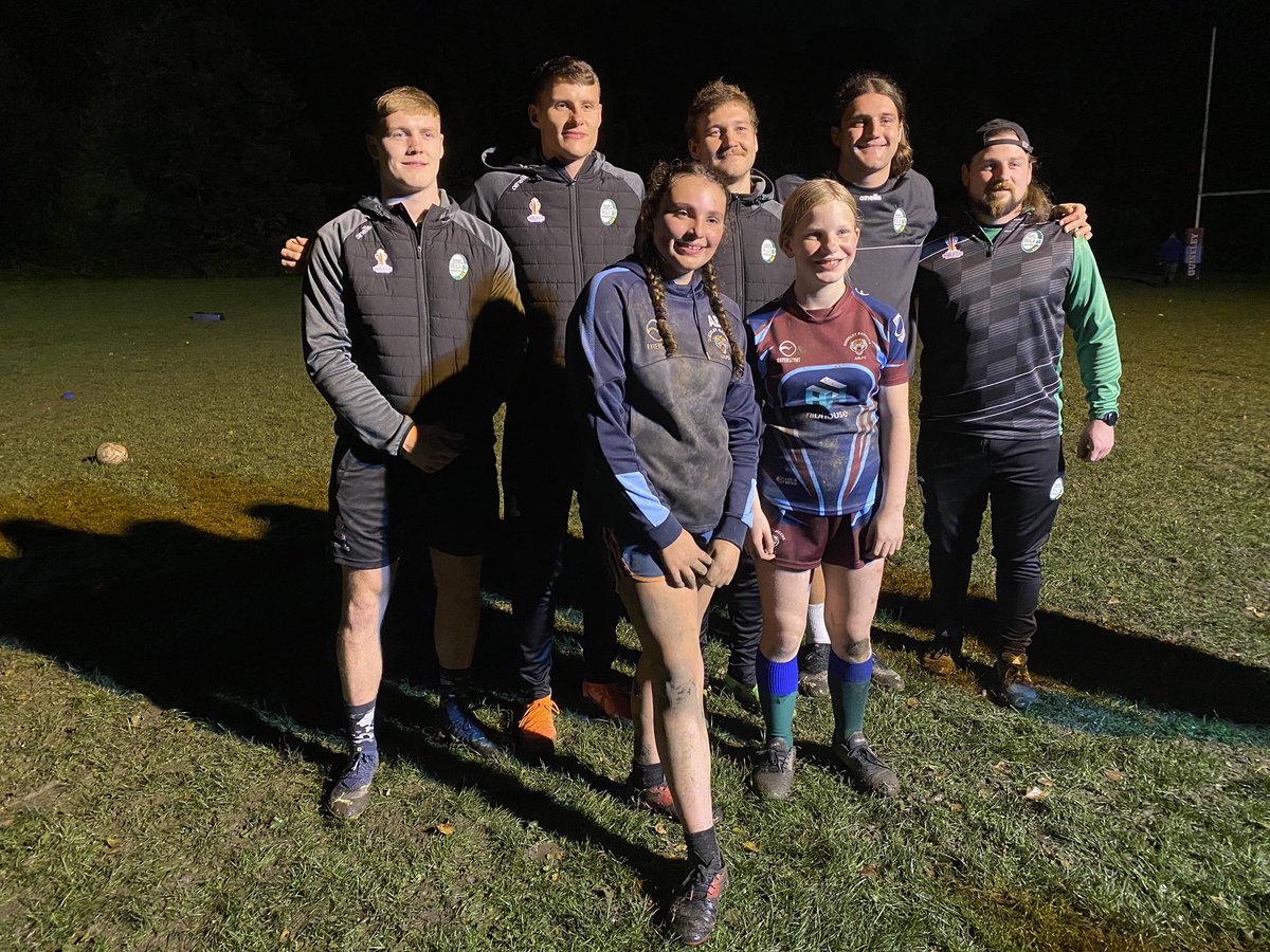 GuiseleyRangers's tweet photo. What a superb experience tonight for our u10s and u11s players when 8 @Irelandrl @RLWC2021 players came and joined in with their training sessions.  Good luck ☘️ and thank you from everyone at our club. https://t.co/nlGq9UZ2yX