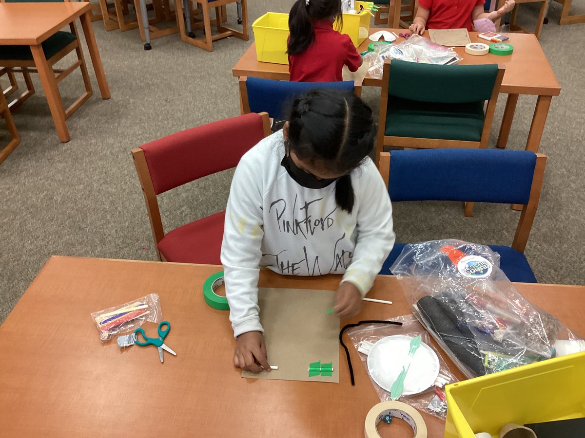 Library_SBE's tweet photo. @SBEBears were so excited creating their beaver dams as part of the @InventorsHOF Rescue Squad. @SBISDLibraries https://t.co/g8hU6NrgKM