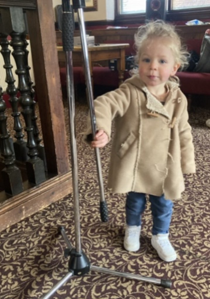 SarahMeadows1's tweet photo. Remembering when little Nancy came on location recording for #Props radio drama series @PrisonRadioUK @documentaltheat making @CathyCrabb beautiful play #ThreeChords 🎙 📻 https://t.co/EE4dTNGIBL