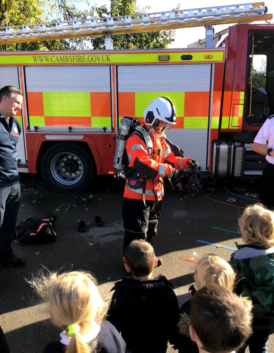 MepalWitchamCoE's tweet photo. People who help us in EYFS would not be complete without a visit from the Fire Brigade! Everyone got to learn about the job, sit inside the fire engine &amp;squirt the hose. Lots of fun &amp; lots of learning! @DEMAT__ @CEO_DEMAT @educating_david @ClaireGray2019 @PKCKST @Mrs_GoodallEYFS https://t.co/CnwMmrRIKk