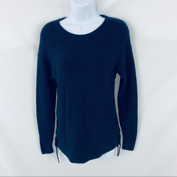 1RVTP's tweet photo. So good I had to share! Check out all the items I'm loving on @Poshmarkapp #poshmark #fashion #style #shopmycloset #champion #talbots #patagonia: https://t.co/5natVqwHVW https://t.co/ZM0UJy28y6
