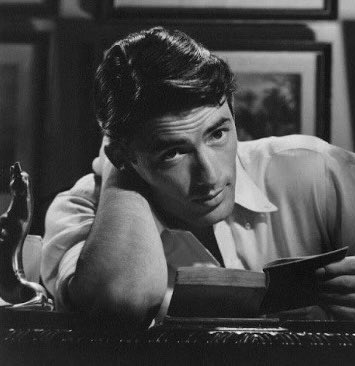batmancurated's tweet photo. selina kyle &amp; bruce wayne character designs inspired by audrey hepburn &amp; gregory peck respectively…simply perfect https://t.co/3opD8CEifO