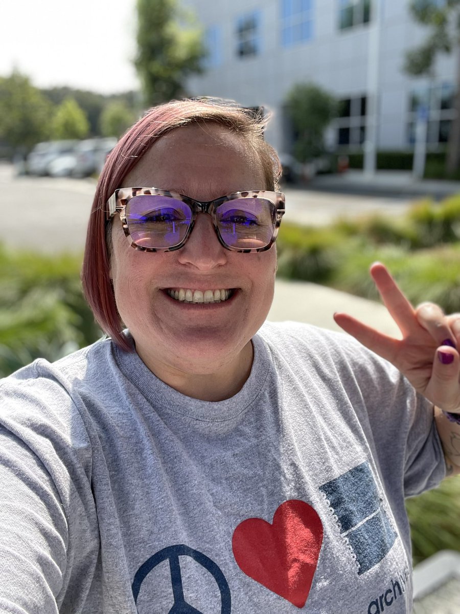 jleetaylor77's tweet photo. #AskAnArchivist day!! I love my job and all the people that me geek out to collect, collect, preserve and promote all things archive ☮️💙🗂 #blizzlife #saa #archive https://t.co/mJf1N81N1S