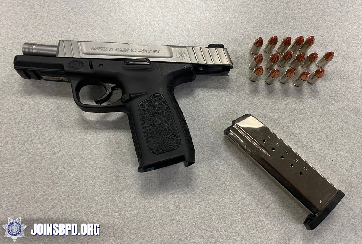 SanBernardinoPD's tweet photo. OUR WESTERN DISTRICT RESOURCE OFFICERS ARE AFTER IT AGAIN
Great job Western District team. Your work is making a positive impact in the community. Keep getting after it!
#ProactivePoliceWork #GettingAfterIt #JoinSBPD #WesternDistrict #StandardOfExcellence
@SBPD_CHIEF https://t.co/IUe5DYOXzP
