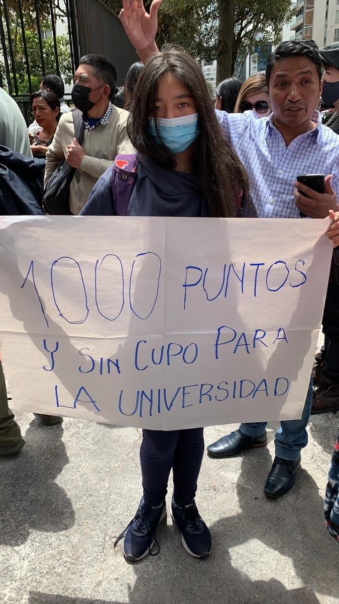 LaBrigadaEc's tweet photo. La Brigada te informa| #ATENCIÓN ¡ Un puntaje perfecto, para nada! 🤦🏻‍♂️

Con un pesar Carmen (nombre protegido) Pese al haber a pesar sacado puntuación en el examen para ingreso a la universidad, #Transformar, no pudo acceder a un cupo en ninguna carrera que postuló. https://t.co/wp5BEGwzqM