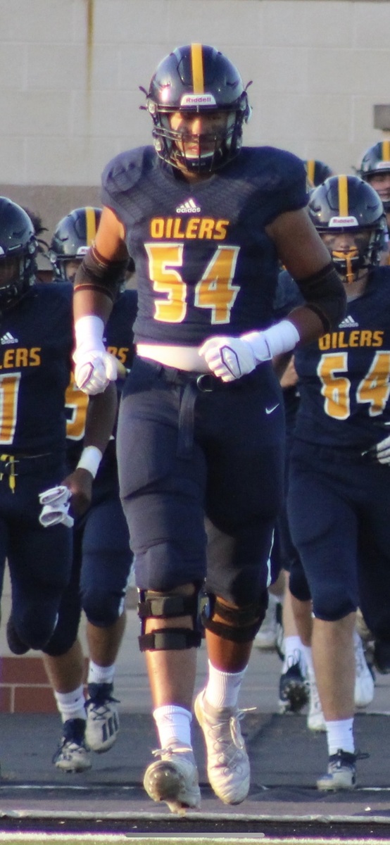 Mount Pleasant 2024 OT/DE Andrew Dennis is visiting Ohio State on 10/22/2022

football.thedzone.com/players/andrew…

<a href="/andrewdennis_08/">AJ Dennis</a> <a href="/OhioStateFB/">Ohio State Football</a>