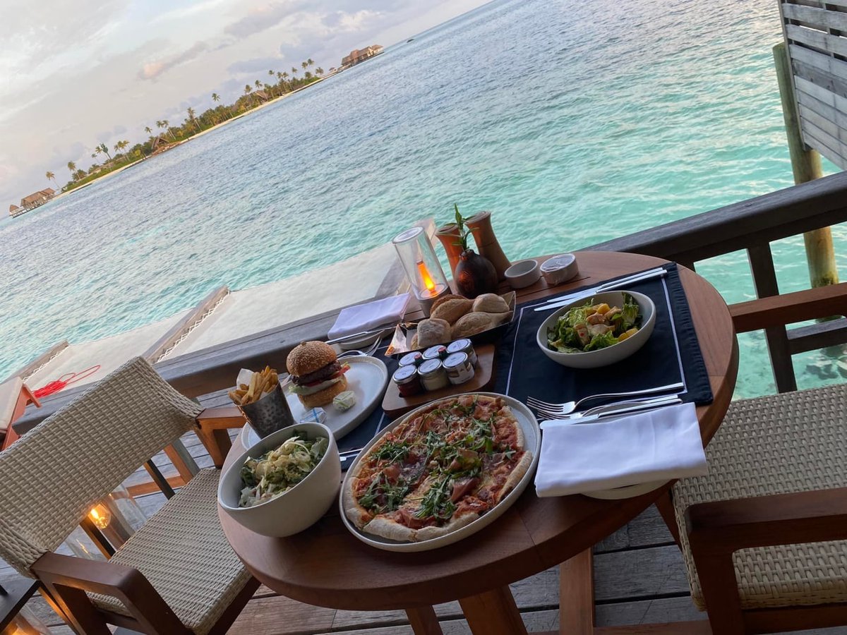 KimberlyCA2103's tweet photo. Missing the sun and the ocean, hard work always pays off, it's time to relax https://t.co/KcBykfuJ5N
