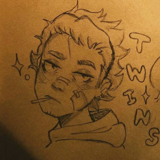 DoodlesTeffy's tweet photo. De tradicional a digital ⭐
Se supone que es un fanart del entrenador Ukai 🧍 https://t.co/yRtf7OHLaH