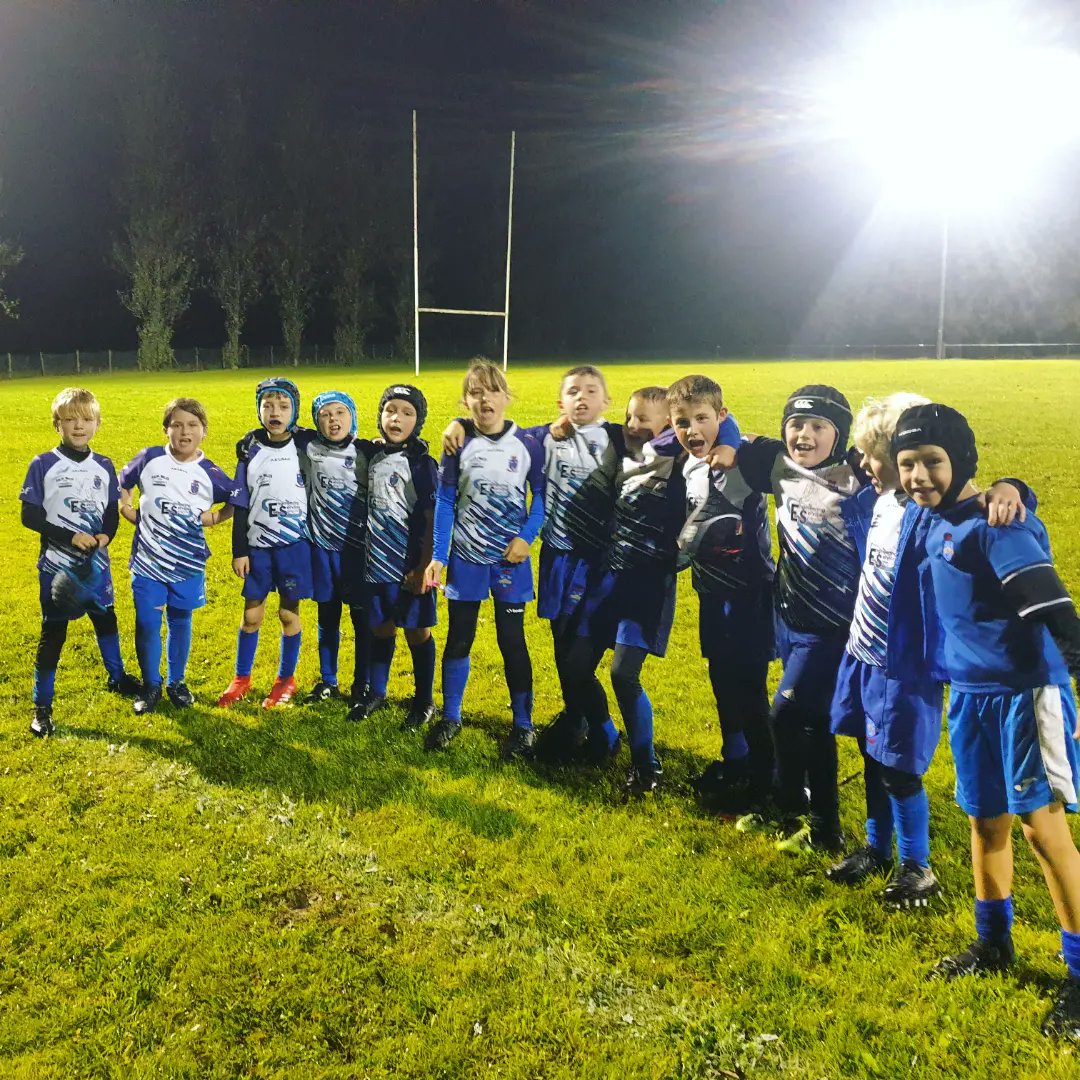 HYC_MJ's tweet photo. Our U9s had a home match against Tonyrefail this evening - well done everyone and thanks for coming @mini_rfc. Congratulations to Eli on a fantastic performance picking up supporters player of the week.
#upacyw 💙🤍
@HYCRFC @CommunityOsprey https://t.co/emtGGIMXM6