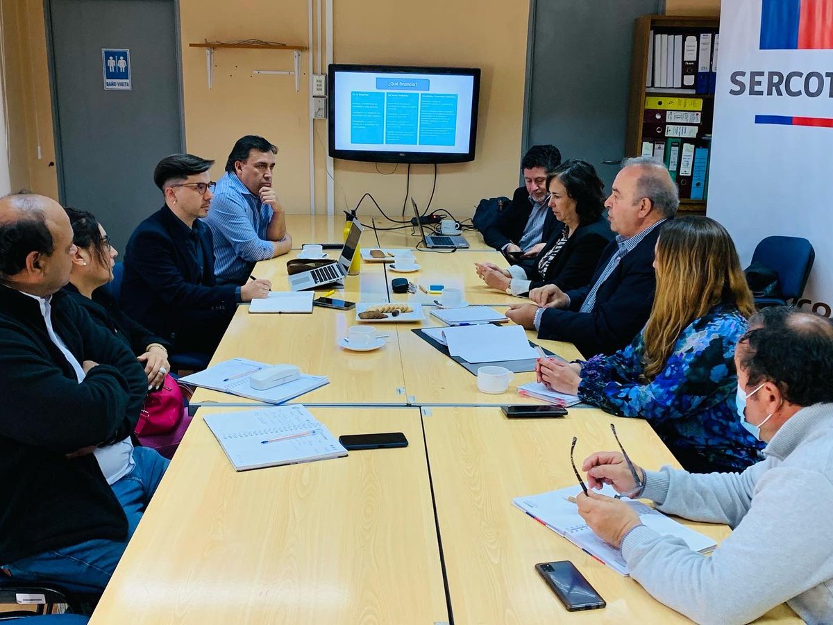 Director Regional <a href="/carrenoleo/">Leandro Carreno</a>, Seremi <a href="/EconomiaOhiggin/">Seremi de Economía de la Región de O'Higgins</a> Francisca Cagliano, Directora Nac.  de la Agencia de Sustentabilidad y Cambio Climático Ximena Ruz y equipo, trabajan para generar iniciativas en los distintos territorios de la región,en el ámbito productivo y sustentable♻️