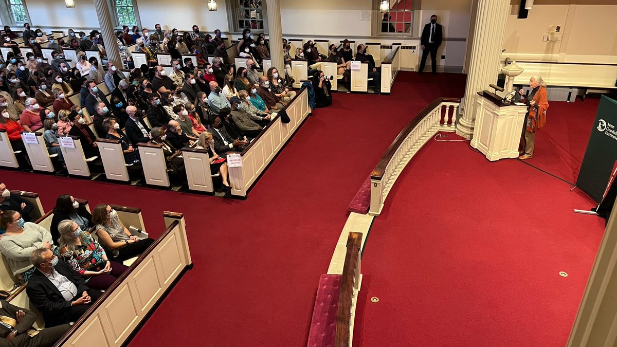 JaneGoodallInst's tweet photo. Dr. Goodall presented ‘Inspiring Hope through Action’ today @UofMaryland @bsosumd ! Her first time back on the road in the U.S. since beginning of the pandemic, 2022 was filled with hope! What inspires you to turn hope into action?

Presented with @UMDscience  #WheresJane https://t.co/MnuqlfLC6e