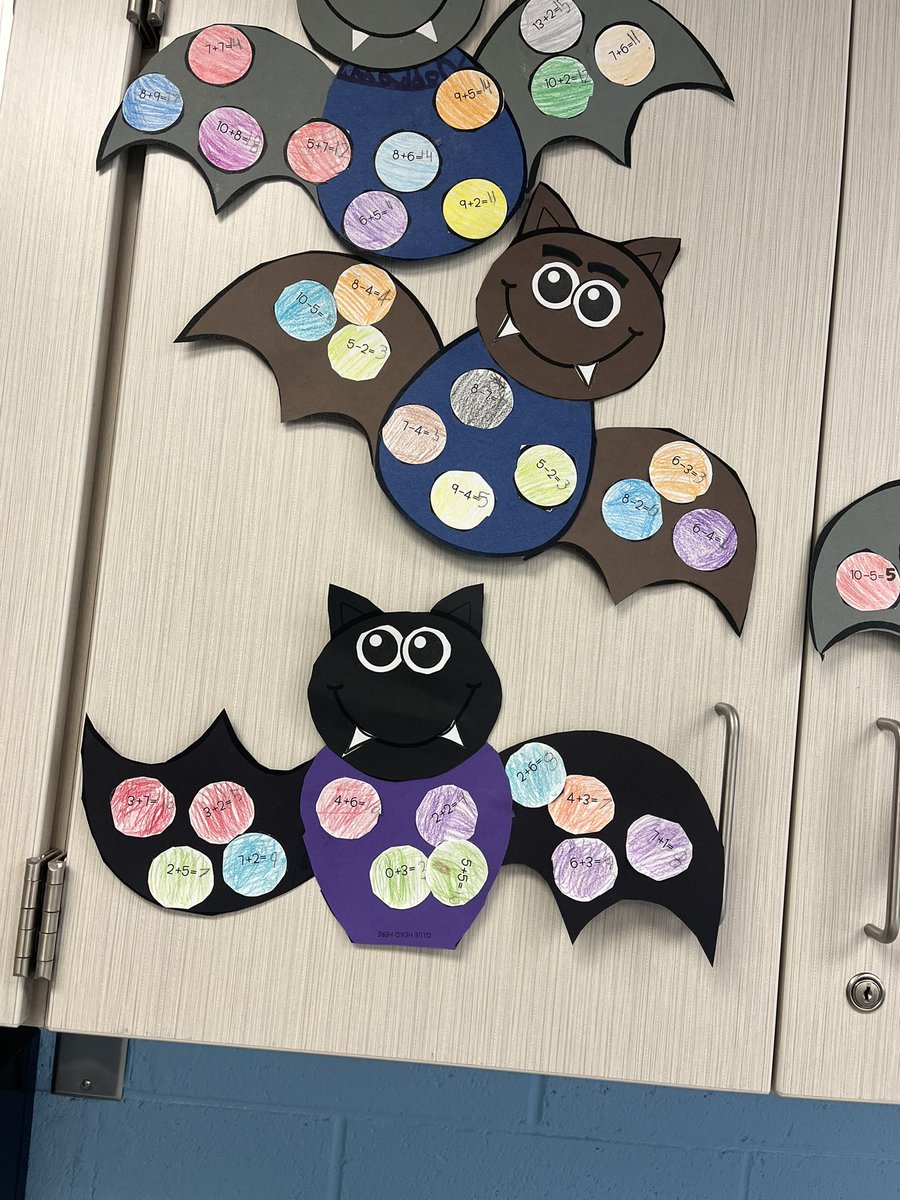 abergersclass's tweet photo. We’re batty about math! @Jyouanes_ADDAMS #addamslearners https://t.co/CWTDdFBGd3